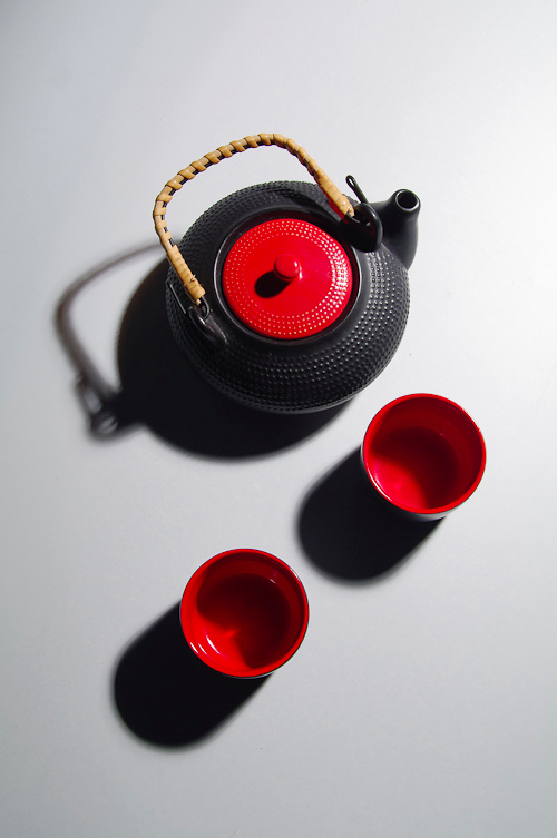 Teapot and Red Mugs